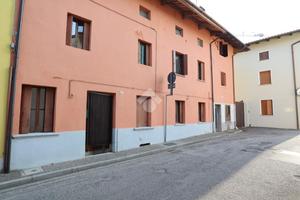 CASA DI CORTE A TAVAGNACCO