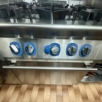 Cucina quattro fuochi più forno