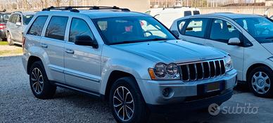 GRAND CHEROKEE