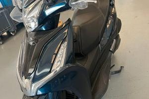 scooter kymco 300 del 2023 km 18.106