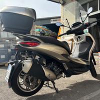 Piaggio Beverly 300 - 2021