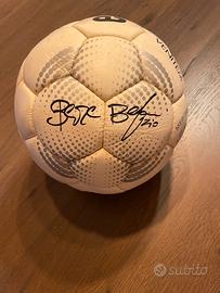 Pallone da calcio autografato