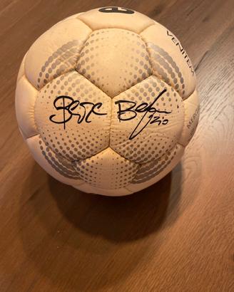 Pallone da calcio autografato