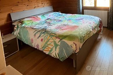 Letto completo + due comodini