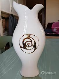 Vaso moderno ceramica bianco e oro