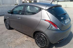 Lancia Ypsilon 1.2 Benz/Gpl