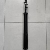 Cavalletto treppiede 1,90 m con testa rotante 360°