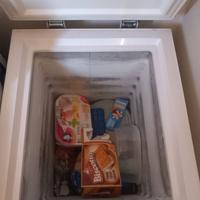 Frigo più congelatore ha puzzetto