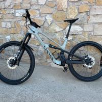 E-bike Canyon spectral ONFLY CF8 gennaio 2025