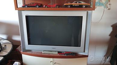 Sony trinitron flat 32 16:9 