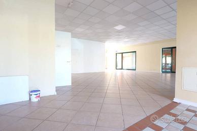 Immobile di 159 m² con 3 locali a Brendola