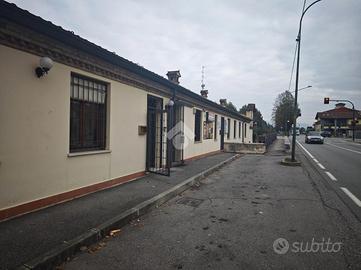 NEGOZIO A CAPRIANO DEL COLLE