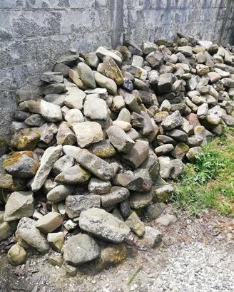 Sassi per murare varie dimensioni