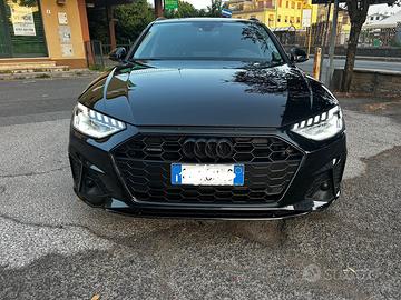 Audi a4 tfsi 40 s-line stronic quattro