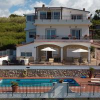Gaeta mini appartamenti in villa con piscina