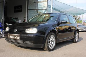 Volkswagen Golf 1.6 Highline