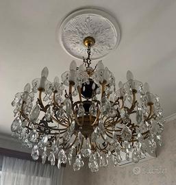 Lampadario vintage con pendenti in cristallo