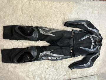 Tuta  DONNA SPIDI in pelle .