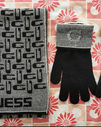 Sciarpa e guanti Guess by Marciano 