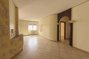 Luminoso 4 vani con box auto e cantinola