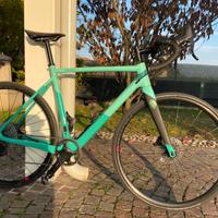 Bicicletta Bianchi gravel