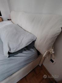 letto con vano contenitore. 