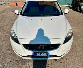 Volvo v40 D2 kinetic