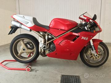 Ducati 748