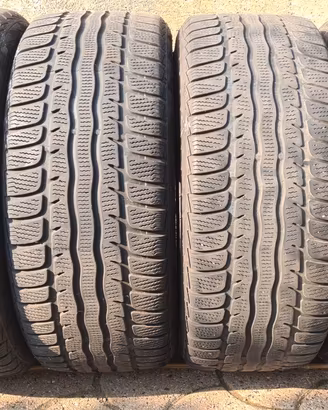 4 gomme invernali