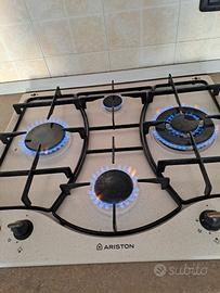 4 fuochi smaltato color avena Ariston