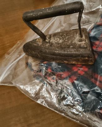 ferro da stiro anni 40 