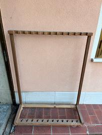 Struttura in legno porta archi da tiro a segno