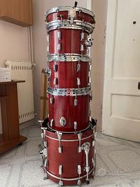 Batteria vintage in acero americano