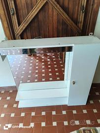 Specchio con mobiletto per bagno