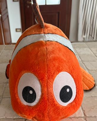Peluche XXL Nemo negozio Disney Store