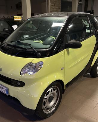 Smart ForTwo 700 coupé pure (45 kW)