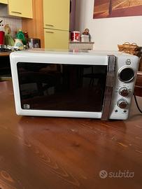 Swan Retro SM22030GNEU Microonde Digitale (grigio)