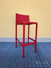 Sgabello rosso outdoor indoor