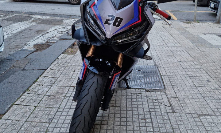 Honda cbr650r anno 2021
