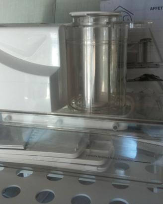 Robot da cucina affetta tutto