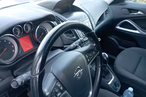 auto Opel zaffira 