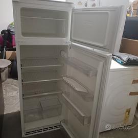 frigorifero con piccolo congelatore 