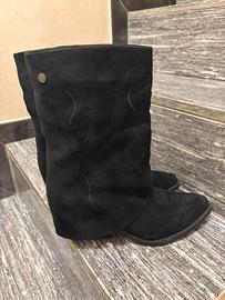 Stivali XTI neri scamosciati