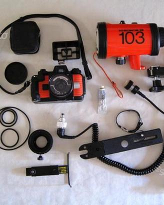 Nikonos V Flash SB103 e accessori x fotografia sub