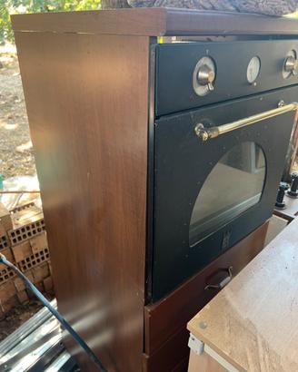 Mobile con forno