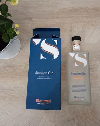 Bottiglia vuota di London Gin Mantovani 