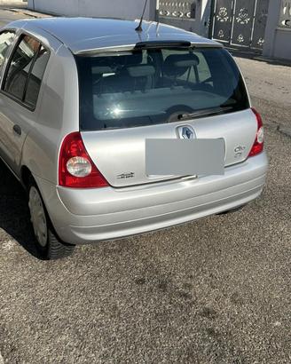 Renault Clio 1200 16 v