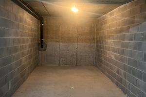 Box Treviso laterale viale Europa fuori mura