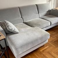 Divano a 3 posti, con chaise-longue. Ikea Slatorp.