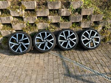4 Cerchi VW Polo GTI r 18 originali